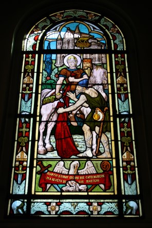 투르의 성 마르티노와 걸인_photo by GFreihalter_in the Church of Saint-Honore-dEylau in Raymond-Poincare_France.jpg